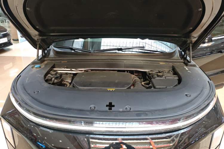 Used Li Auto L6 2024 Pro Model Engine Bay