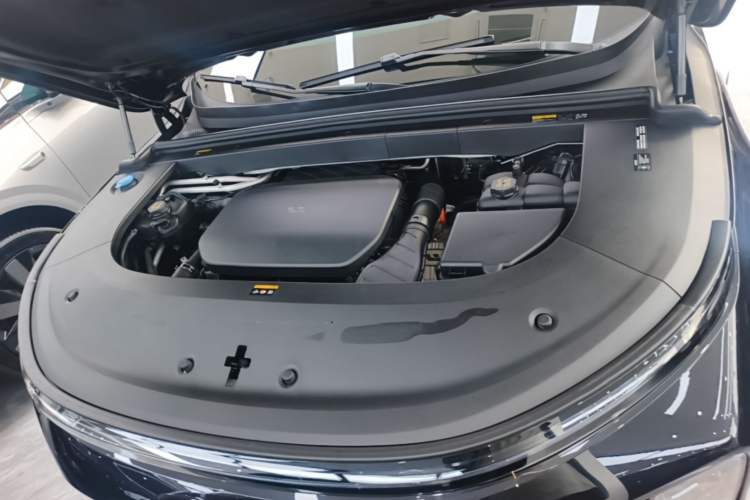 Used Li Auto L6 2024 Max Engine Bay