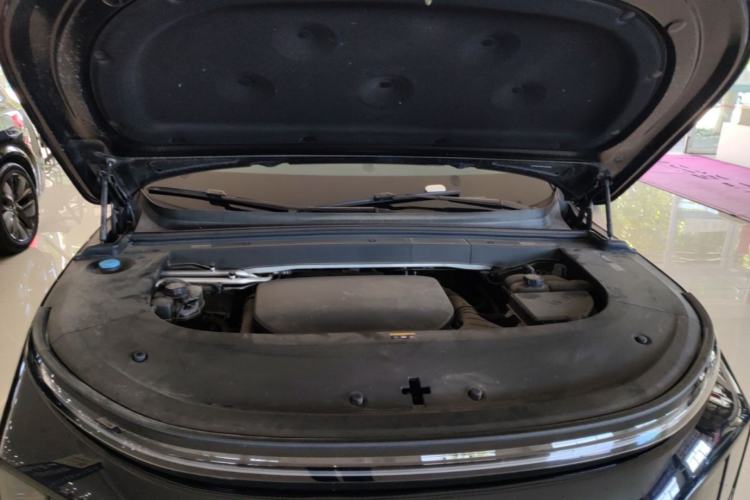 Used Li Auto L6 2024 Pro Model Engine Bay