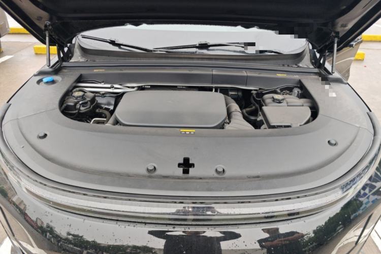Used Li Auto L6 2024 Pro Model Engine Bay