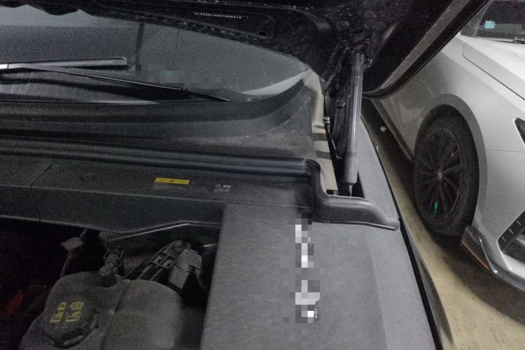 Used Li Auto L6 2024 Pro Model Engine Bay Left