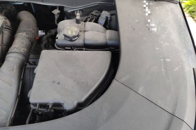 Used Li Auto L6 2024 Pro Model Engine Bay Left