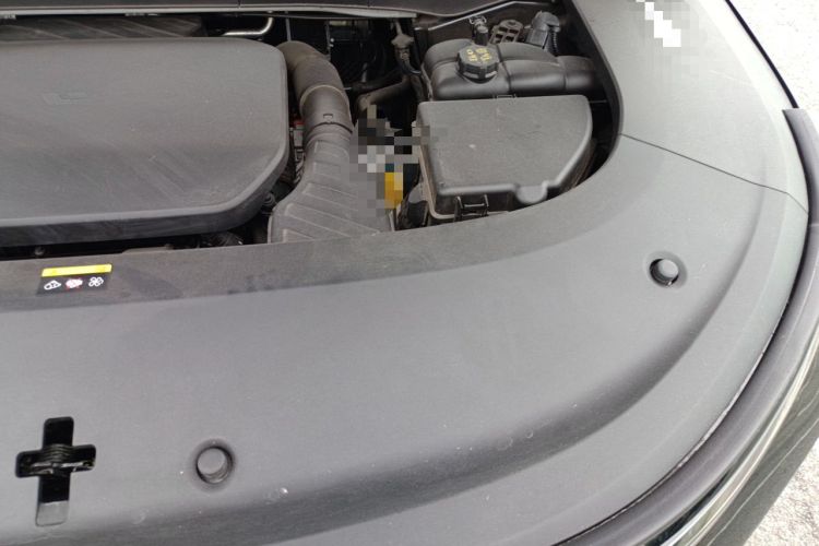 Used Li Auto L6 2024 Pro Model Engine Bay Left