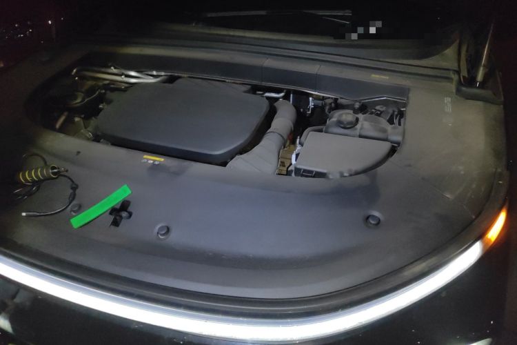 Used Li Auto L6 2024 Pro Model Engine Bay Left