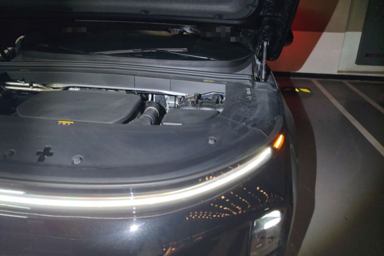 Used Li Auto L6 2024 Pro Model Engine Bay Left
