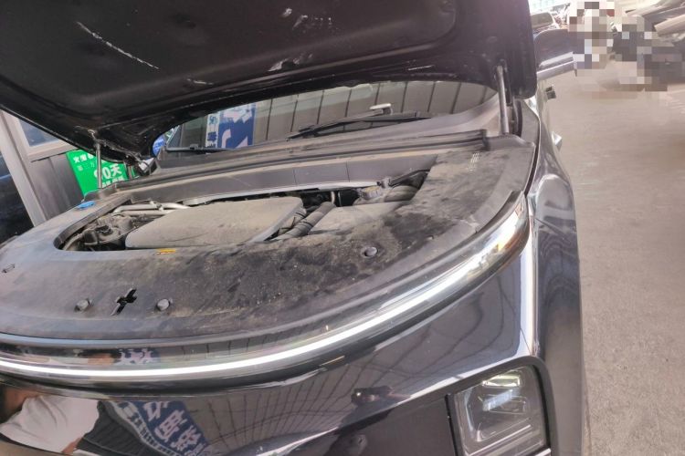 Used Li Auto L6 2024 Pro Model Engine Bay Left