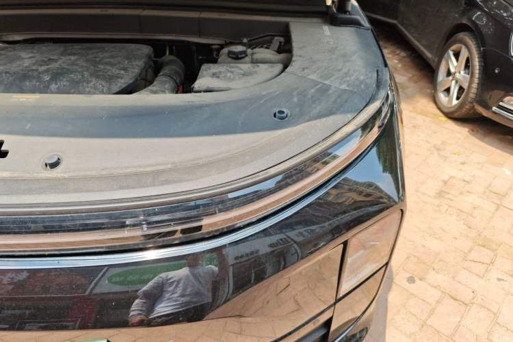 Used Li Auto L6 2024 Pro Model Engine Bay Left
