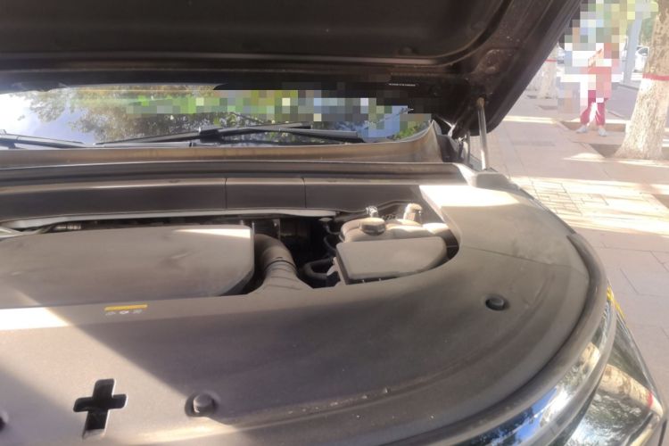 Used Li Auto L6 2024 Pro Model Engine Bay Left