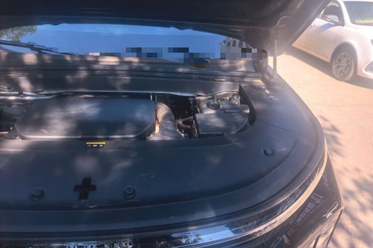 Used Li Auto L6 2024 Pro Model Engine Bay Left