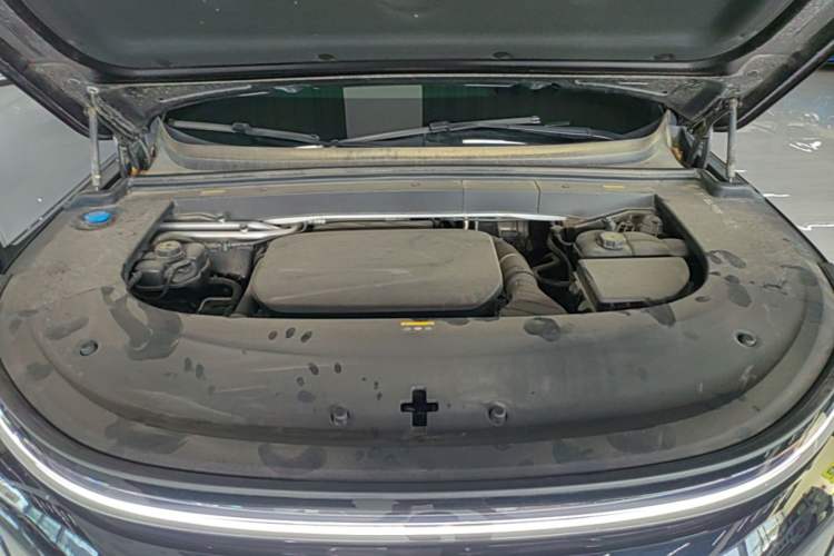 Used Li Auto L6 2024 Pro Model Engine Bay