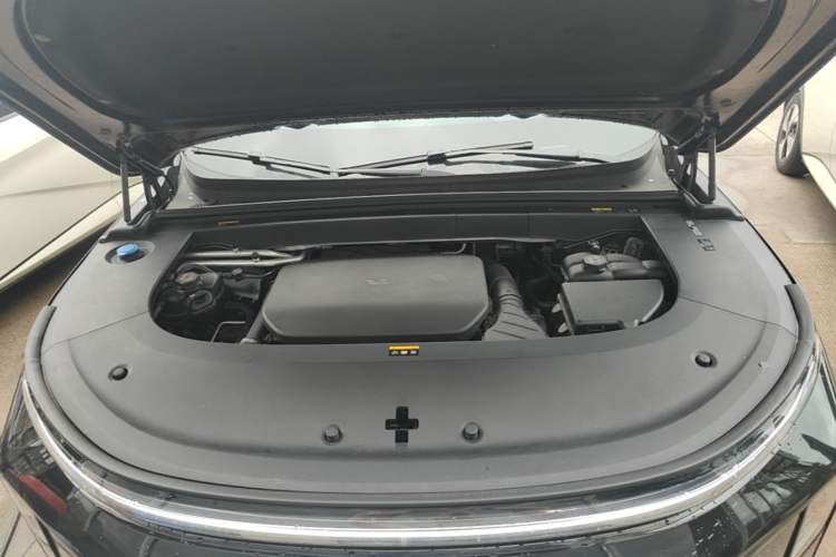 Used Li Auto L6 2024 Max Engine Bay