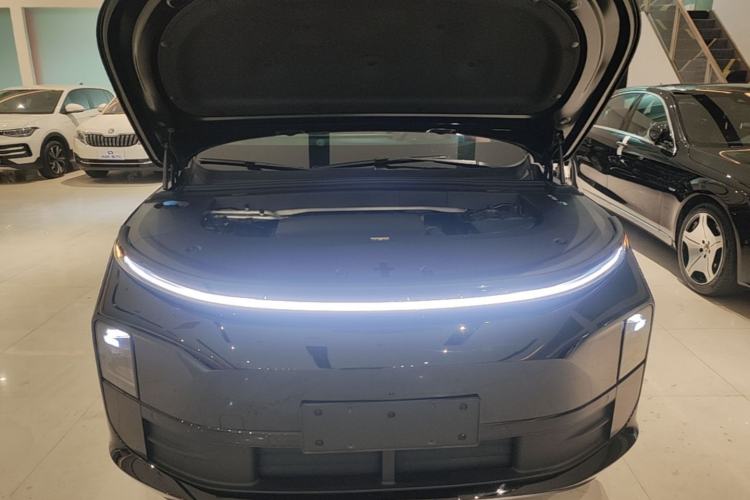 Used Li Auto L6 2024 Pro Model Engine Bay