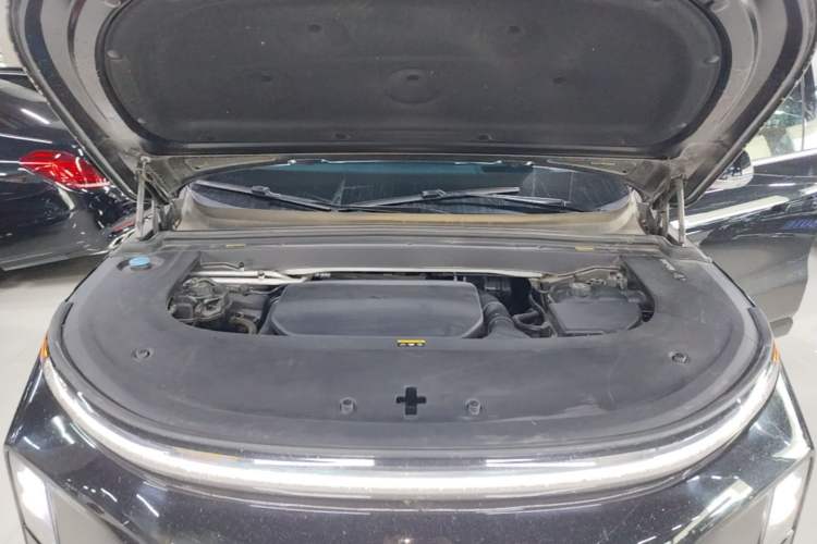 Used Li Auto L6 2024 Pro Model Engine Bay