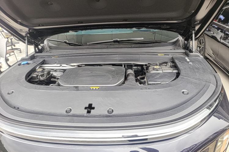 Used Li Auto L6 2024 Max Engine Bay