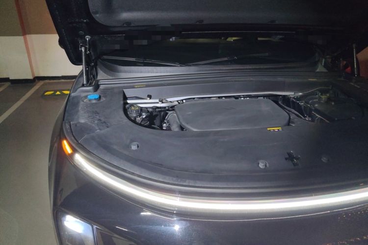 Used Li Auto L6 2024 Pro Model Engine Bay Right