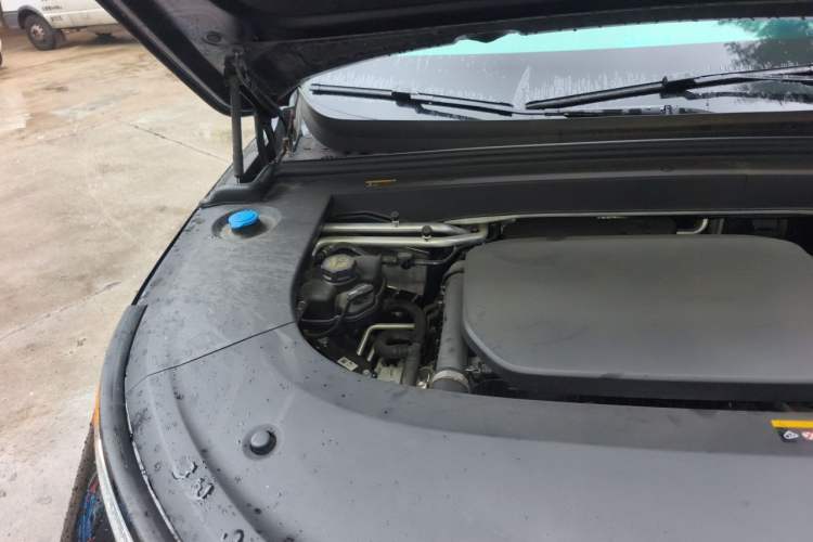 Used Li Auto L6 2024 Pro Model Engine Bay Right