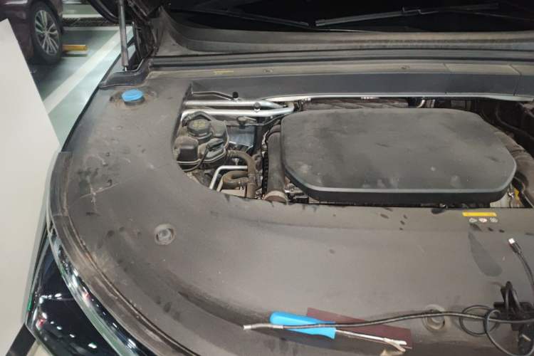 Used Li Auto L6 2024 Max Engine Bay Right