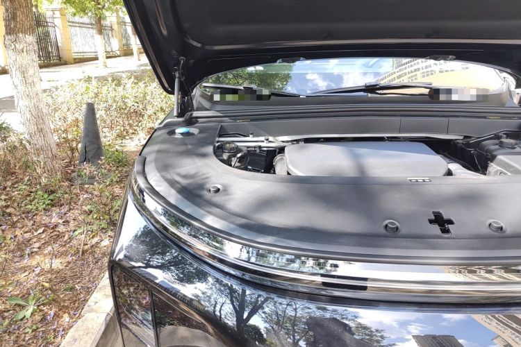 Used Li Auto L6 2024 Pro Model Engine Bay Right