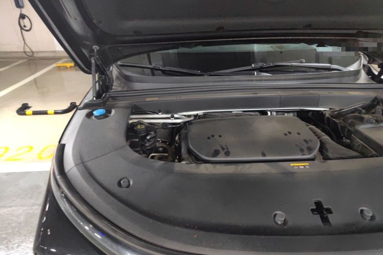 Used Li Auto L6 2024 Pro Model Engine Bay Right