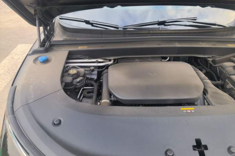 Used Li Auto L6 2024 Max Engine Bay Right