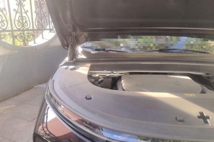Used Li Auto L6 2024 Pro Model Engine Bay Right