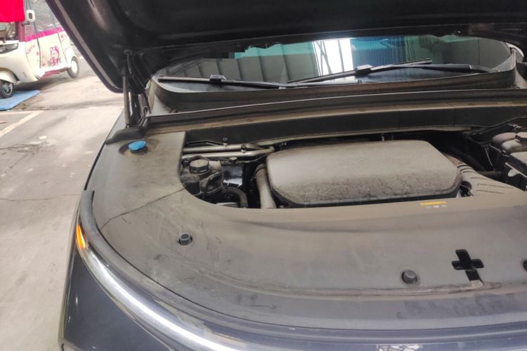 Used Li Auto L6 2024 Pro Model Engine Bay Right