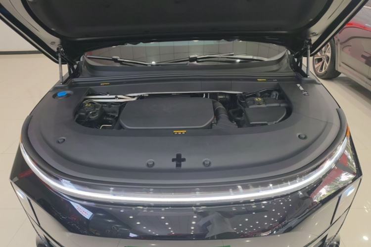 Used Li Auto L6 2024 Pro Model Engine Bay