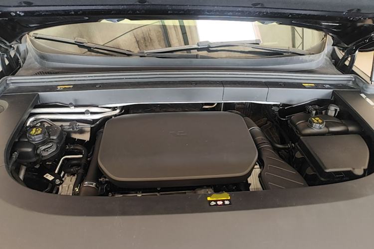 Used Li Auto L6 2024 Pro Model Engine Bay