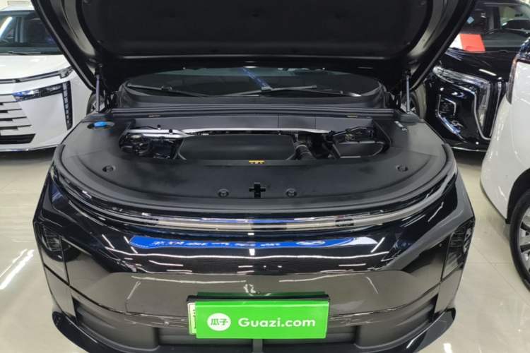 Used Li Auto L6 2024 Pro Model Engine Bay