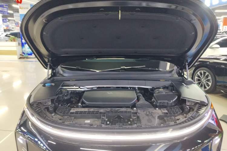 Used Li Auto L6 2024 Max Engine Bay