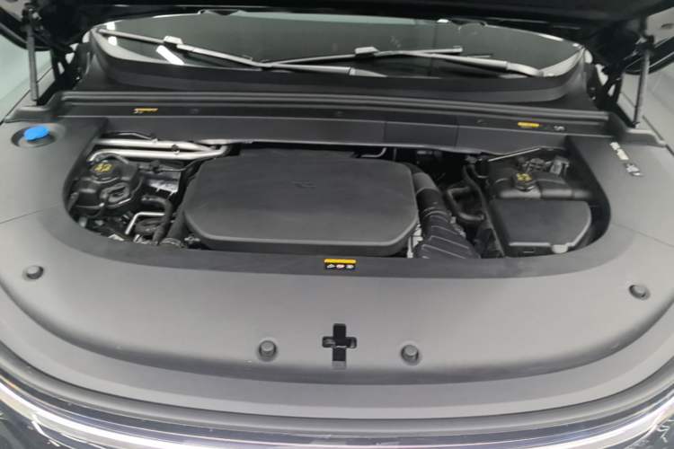 Used Li Auto L6 2024 Pro Model Engine Bay
