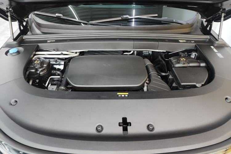 Used Li Auto L6 2024 Pro Model Engine Bay