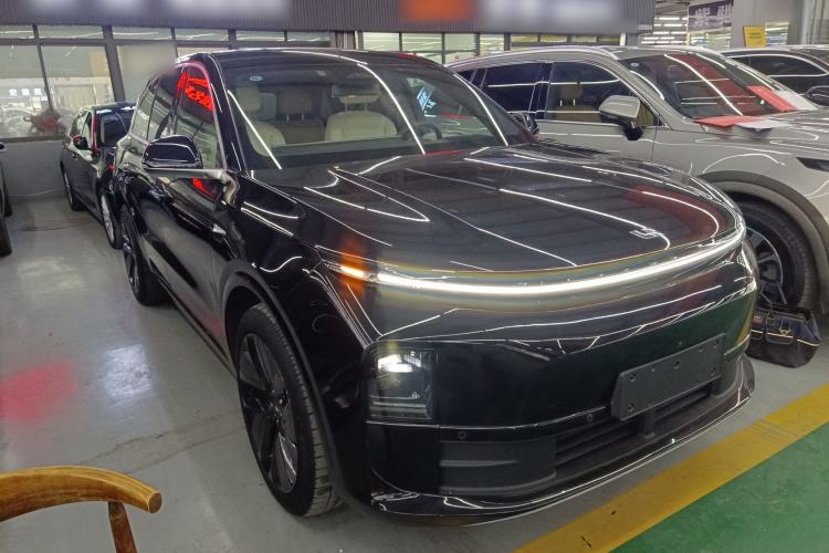 Used Li Auto L6 2024 Pro Model Exterior 1