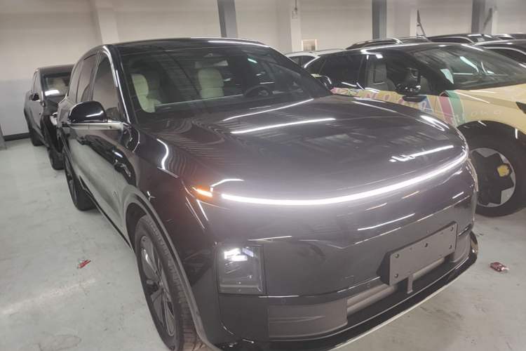 Used Li Auto L6 2024 Pro Model Exterior 1