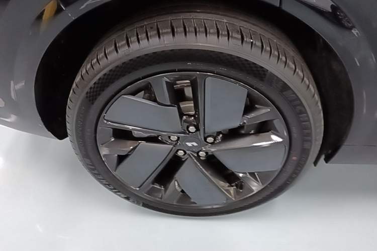 Used Li Auto L6 2024 Max Exterior 2