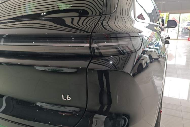 Used Li Auto L6 2024 Pro Model Exterior 3