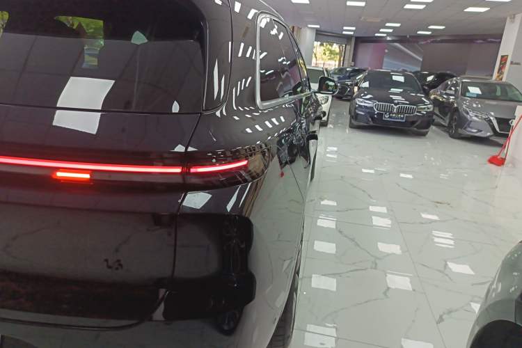 Used Li Auto L6 2024 Pro Model Exterior 3