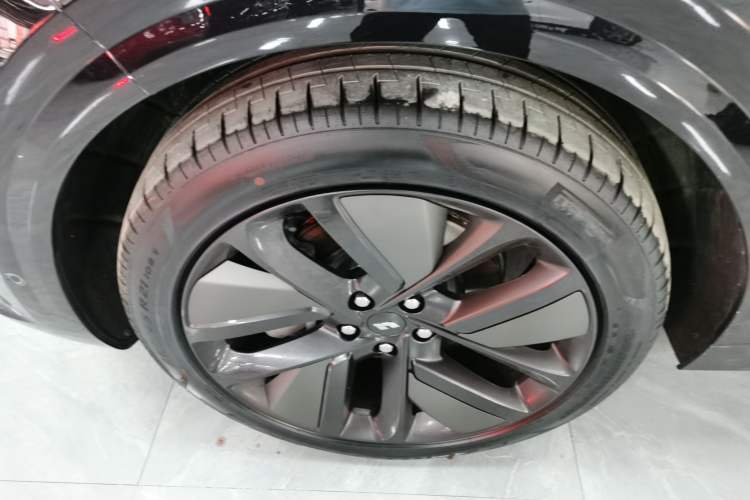Used Li Auto L6 2024 Pro Model Exterior 3