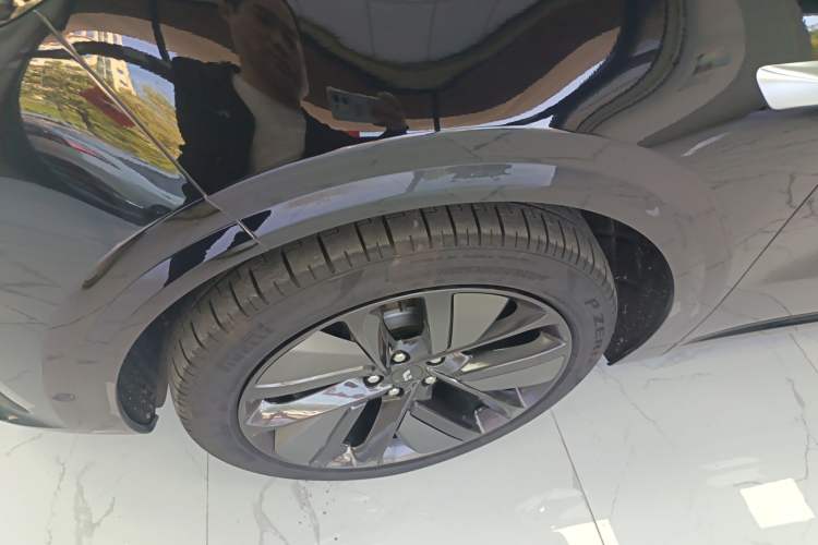 Used Li Auto L6 2024 Pro Model Exterior 4