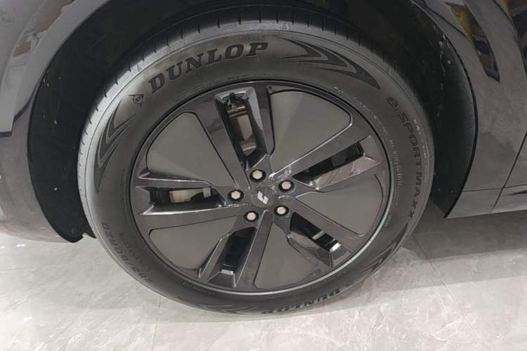 Used Li Auto L6 2024 Pro Model Exterior 4