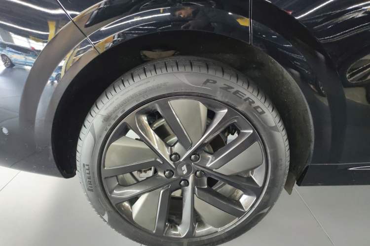 Used Li Auto L6 2024 Pro Model Exterior 5