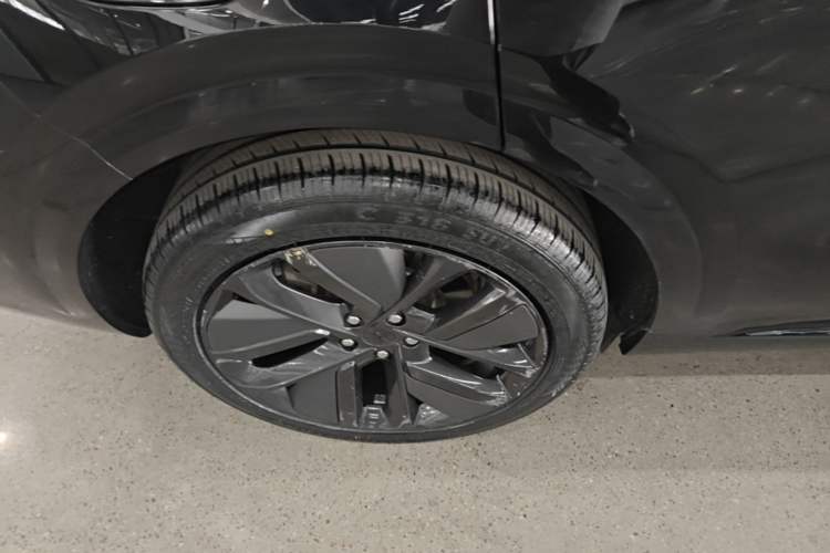 Used Li Auto L6 2024 Pro Model Exterior 5