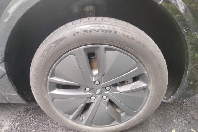Used Li Auto L6 2024 Pro Model Exterior 7