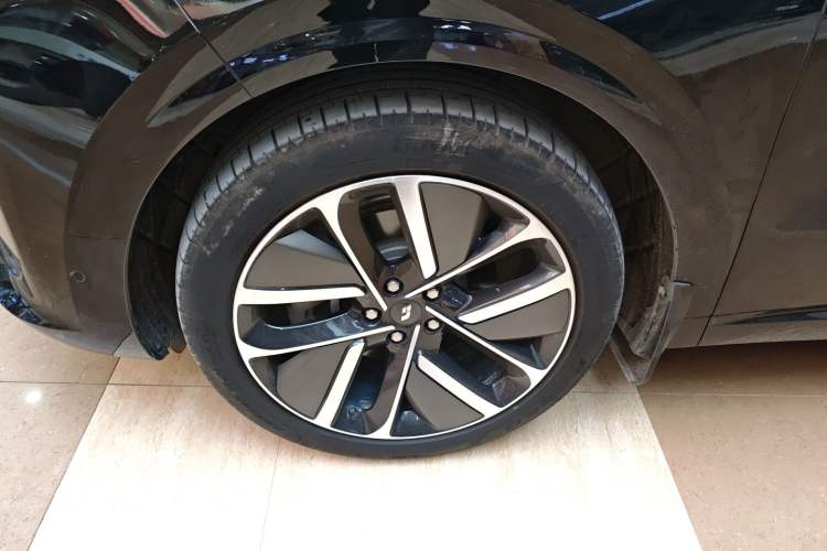 Used Li Auto L6 2024 Pro Model Exterior 7