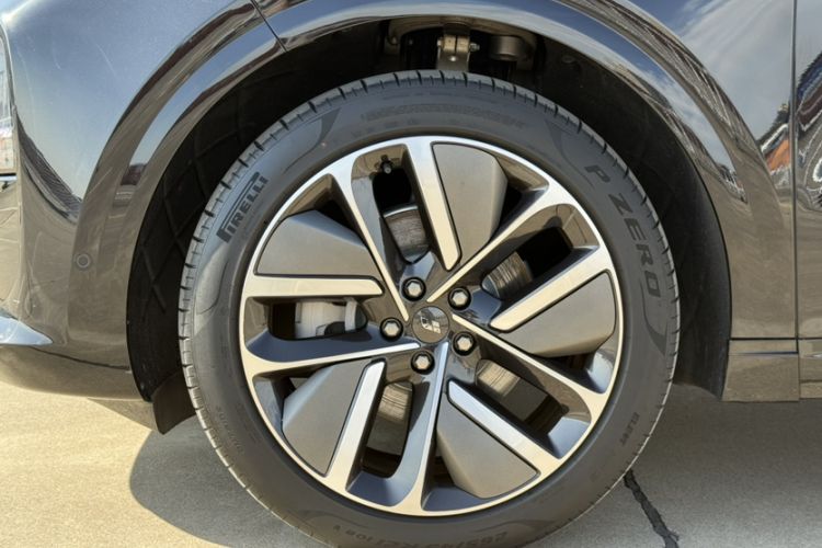 Used Li Auto L6 2024 Pro Model Exterior 7