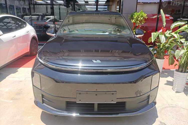 Used Li Auto L6 2024 Pro Model Front