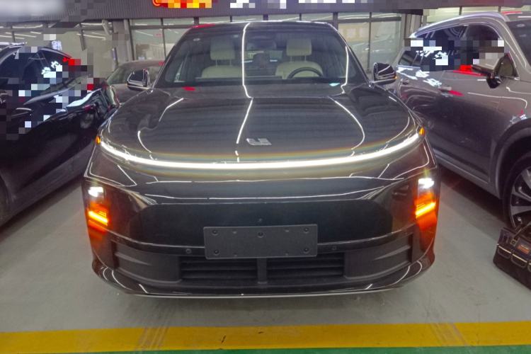 Used Li Auto L6 2024 Pro Model Front