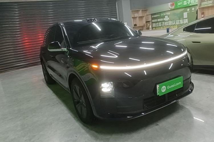 Used Li Auto L6 2024 Max Front Right 45 Deg