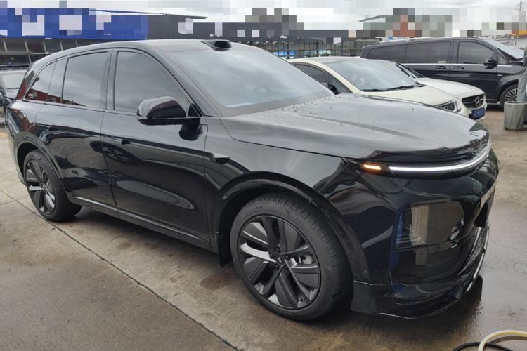 Used Li Auto L6 2024 Max Front Right 45 Deg