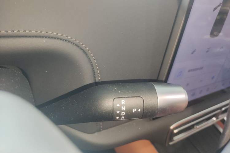 Used Li Auto L6 2024 Pro Model Gear Lever